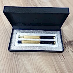 Kişiye Özel İsimli Kutulu Lüks Kalem Seti Pilot Ve Tükenmez Kalem - Thumbnail